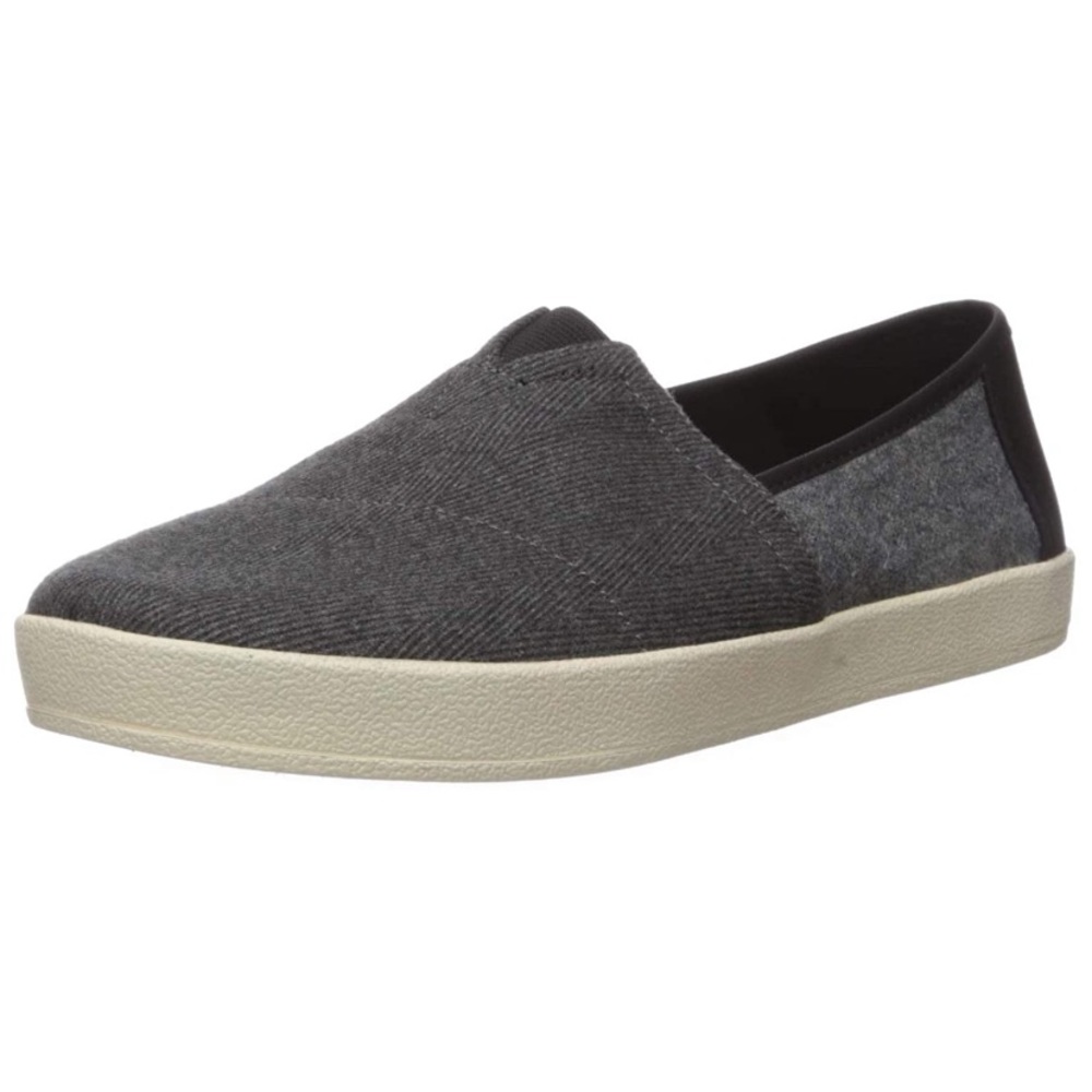 New Toms unisex Men’s boat shoe